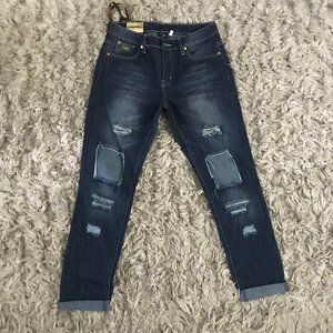 Women’s Distressed Jeans Size 7